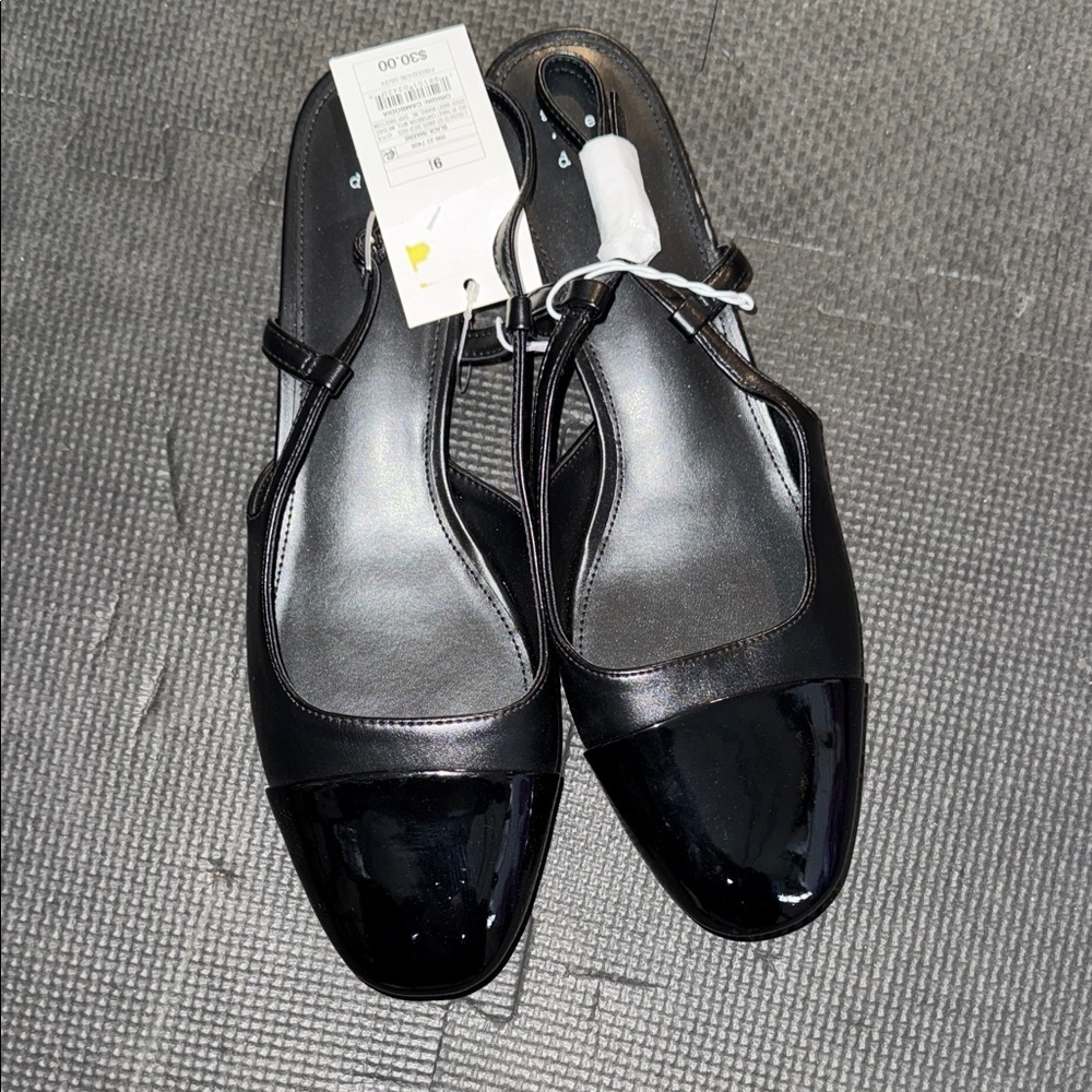 Black sling back flats - Picture 2 of 5